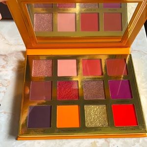 🌟Host Pick🌟 Ace beauté beauty falling for you eyeshadow palette - Brand new